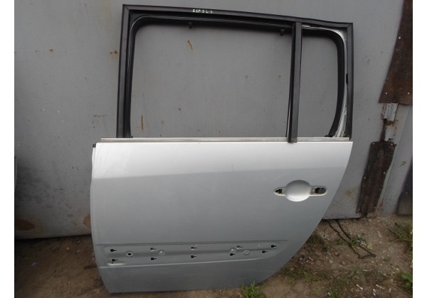 Дверка ліва задня Renault Espace IV 2.2 dci, 7751476284